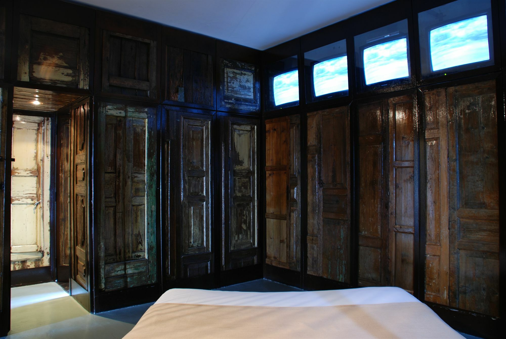 קסטל די טוסה Museo Albergo D'Arte Contemporanea Atelier Sul Mare מראה חיצוני תמונה